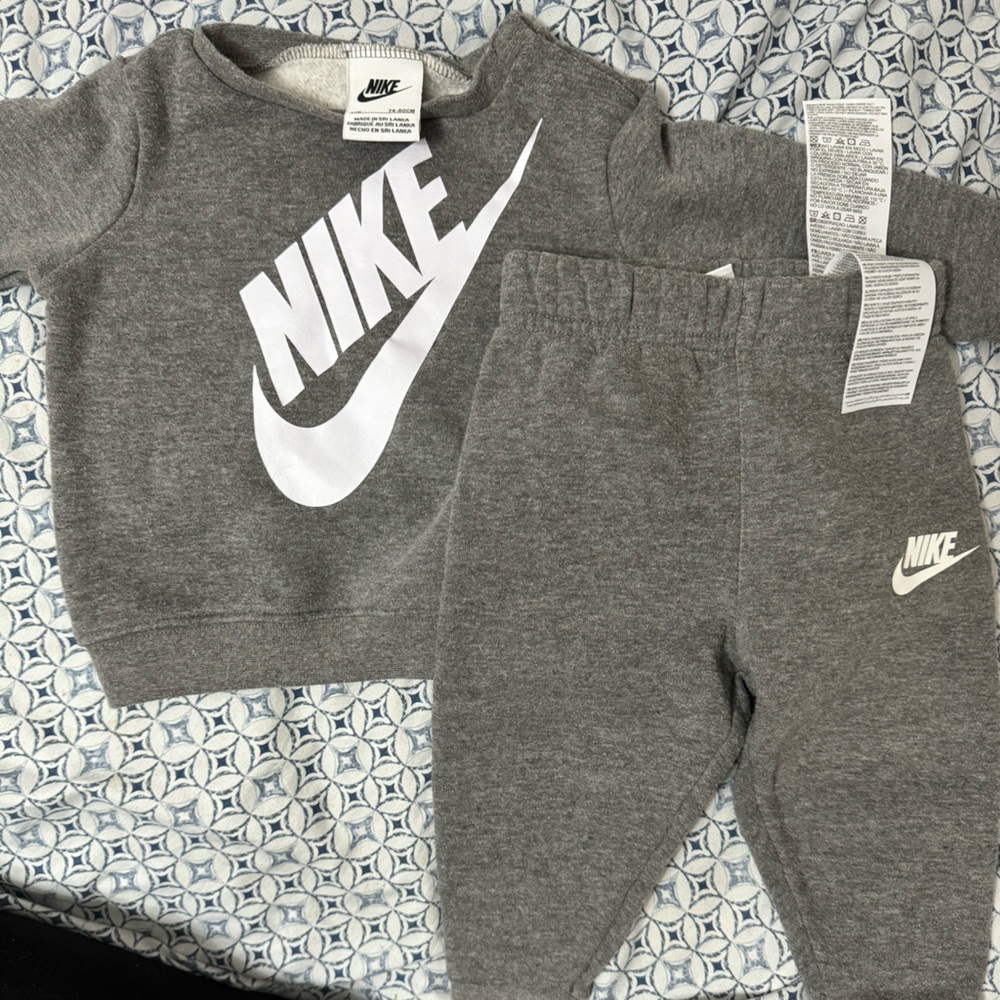 2 Nike Sweat Suit.